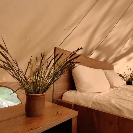 Under Canvas Bornholm * Ostermarie